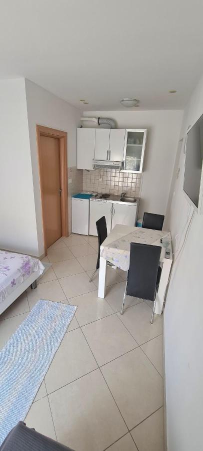 Apartman Scotti Kastela Ngoại thất bức ảnh